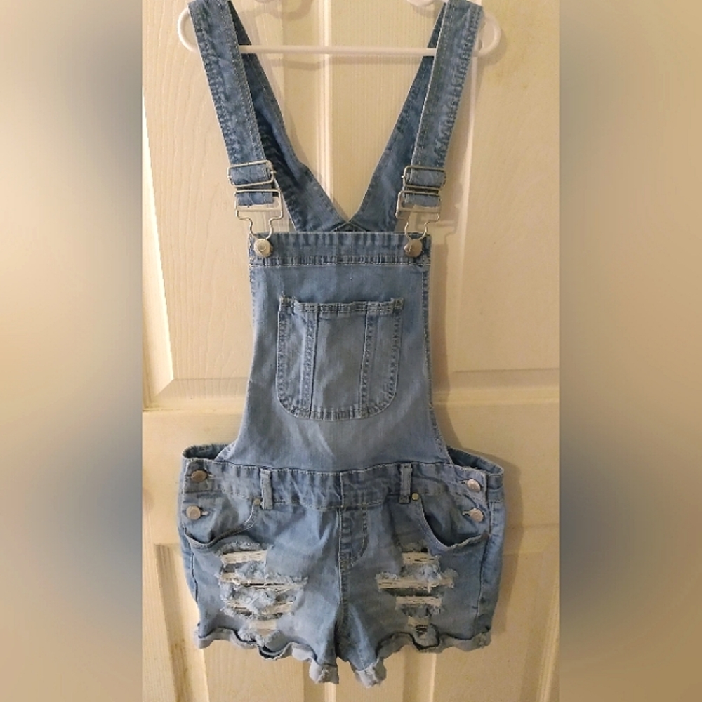 Light wash, Blue Spice overall shorts